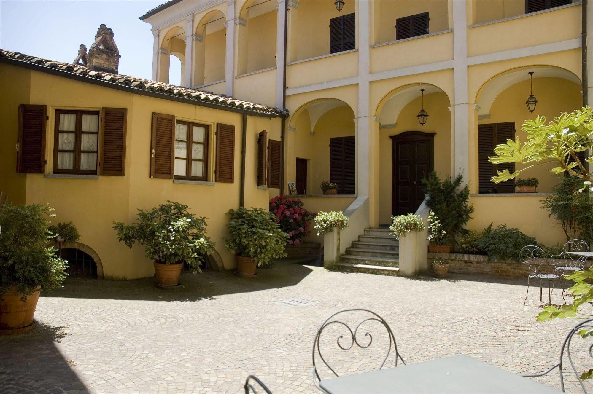 Locanda Martelletti Cocconato Exterior photo